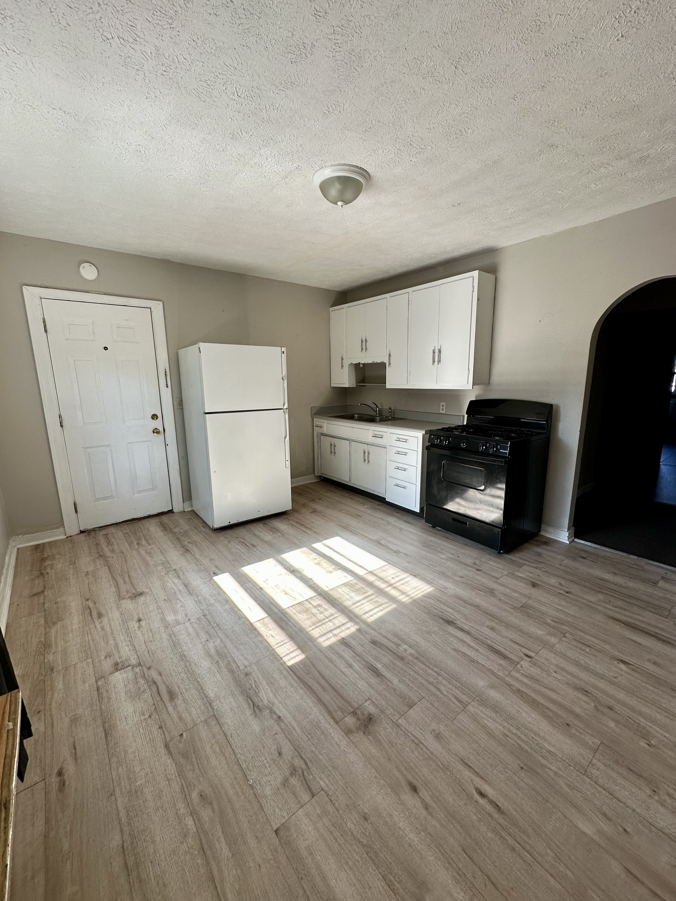 810 East 8th Street (Blessington) - C
